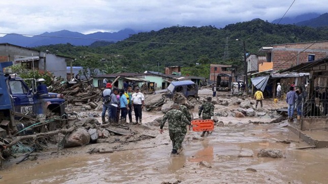 Al menos 112 muertos y 185 heridos por una avalancha en el sur del país