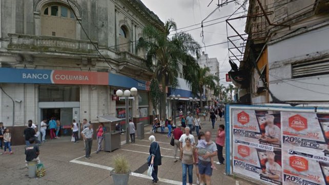 Amenaza de bomba en plena Peatonal santafesina