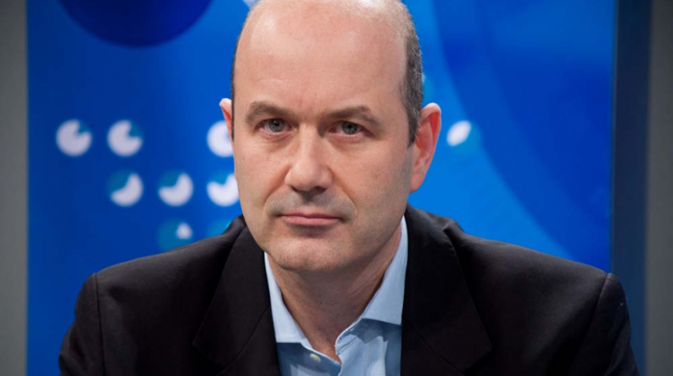 Sturzenegger defendió el sistema de flotación cambiaria de la Argentina