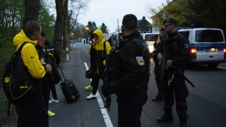 Atacaron con explosivos el micro del equipo Borussia Dortmund: hay un jugador herido
