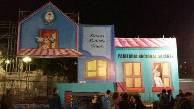 Los docentes instalaron la 