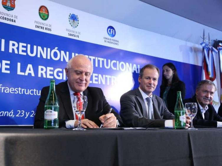 Se reúnen los gobernadores de la Región Centro