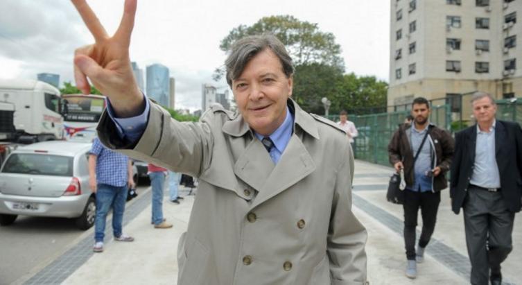 Milani sigue preso en el Hospital Penitenciario Central pero ya no está aislado
