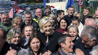 Le Pen se anota un triunfo sobre Macron en la batalla por salvar los empleos franceses