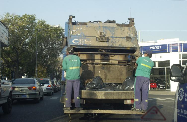 Servicios municipales por el fin de semana largo 