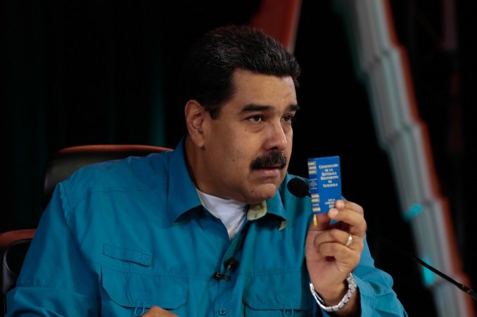 Maduro respondió al pedido de diálogo del papa Francisco