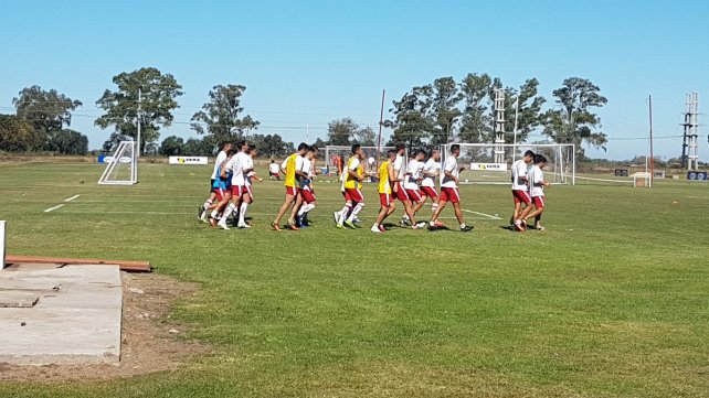 MARINI SIGUE TRABAJANDO Y PREPARANDO AL PLANTEL PARA ENFRENTAR A ATLÉTICO DE RAFAELA