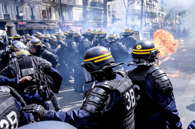 Graves incidentes por el Día del Trabajador en Francia 