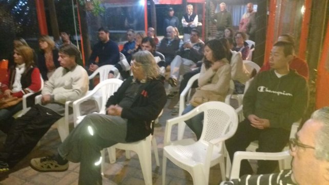 Los vecinos concurren a Medio Ambiente para frenar la obra de cloacas