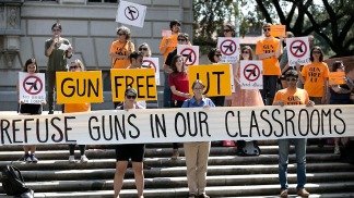 Georgia se convirtió en el décimo estado que permite llevar armas a las universidades