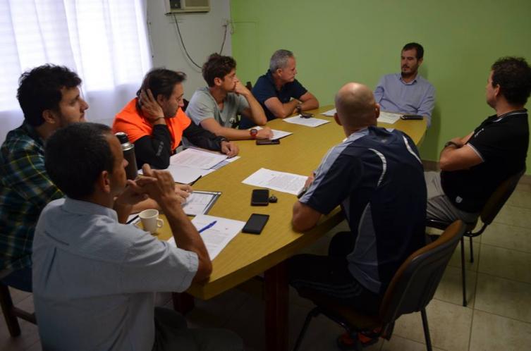 Reunión con grupos de corredores en el Concejo Municipal