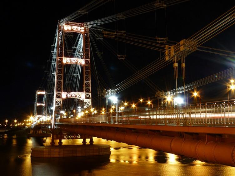 El 25 de Mayo inaugurarán la nueva iluminación del Puente Colgante