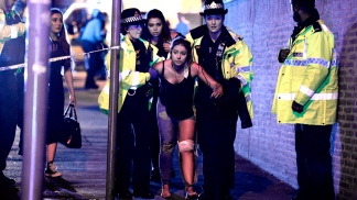 Anuncian avances en la investigación por el ataque de Manchester