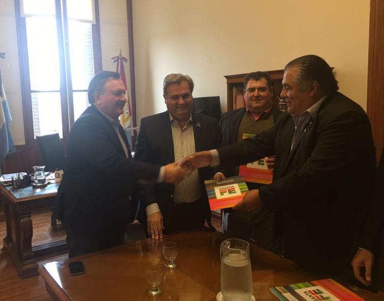 Aportes Provinciales para Ceres y Colonia Bossi