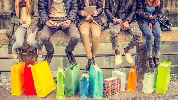 Jaque al abuso: 10 derechos que los consumidores deben exigir