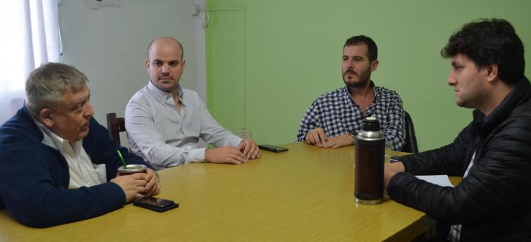 Buscan hacer frente a las diferentes situaciones de cuidados de adultos mayores