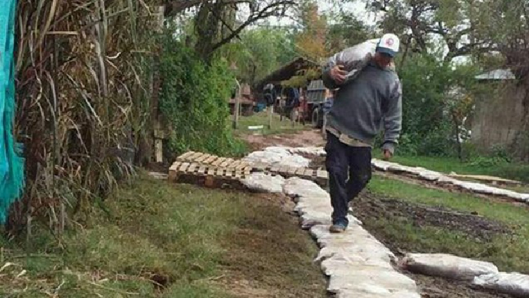 250 familias afectadas por la crecida del río Paraná