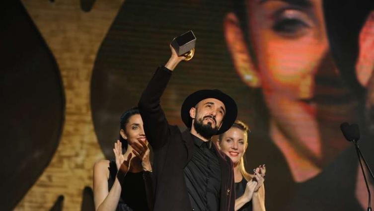 PREMIOS GARDEL 2017: ABEL PINTOS GANÓ EL ORO POR TERCERA VEZ