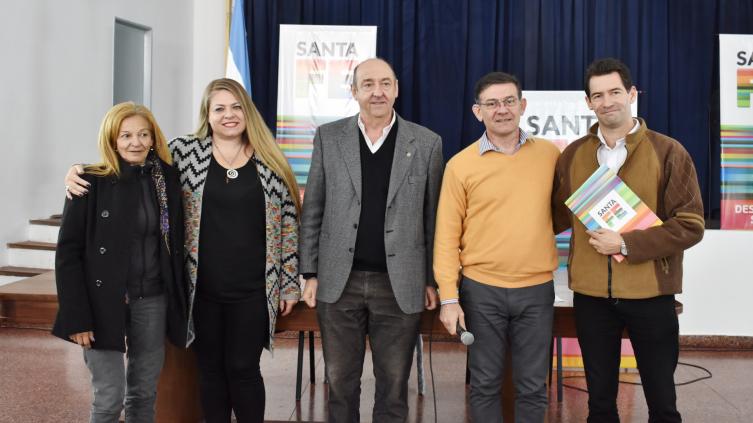Entregan 7,5 millones de pesos a instituciones de alojamiento para adultos mayores