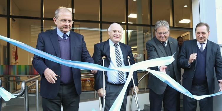 Lifschitz inauguró la remodelación de la sede administrativa 