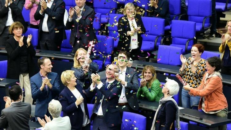 El Parlamento alemán aprobó el matrimonio gay