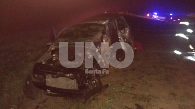 Un muerto en un choque entre un auto y camión