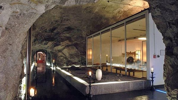 Cuevas, la nueva extravagancia del mundo de la hotelería