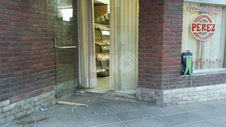 Nuevamente asaltaron a una panadería 