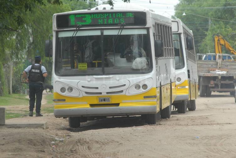 Restablecen el servicio luego del ataque en Alto Verde