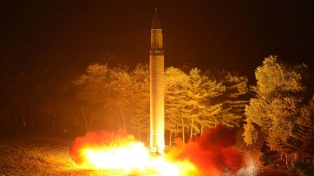 Seúl y Washington endurecen su respuesta al último misil de Pyongyang