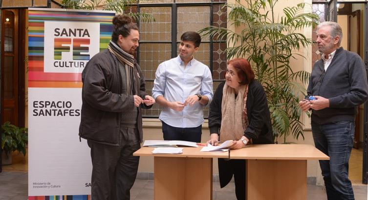 La ministra González presidió firma de convenios de estímulo a la producción cultural