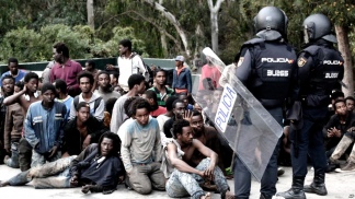 España: Unos 200 inmigrantes logran entrar a Ceuta desde Marruecos