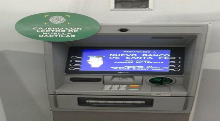 El primer cajero automático de Santa Fe con identificación de huellas dactilares