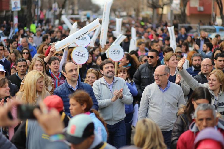 Cambiemos cierra la campaña en la plaza Los Cipreses