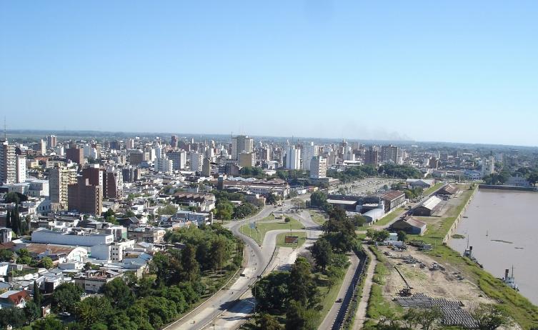 Votamos con frío y sol