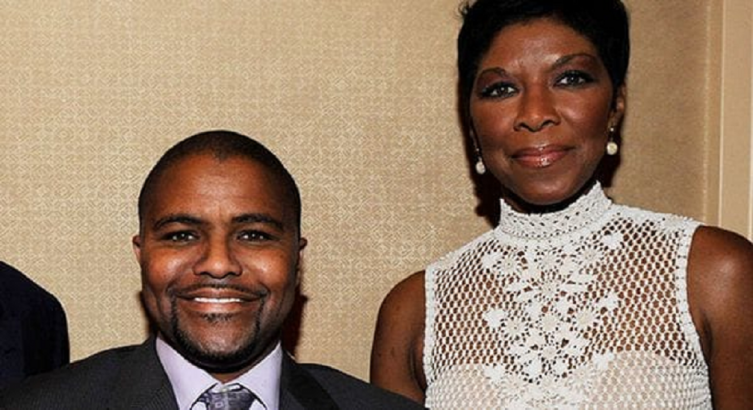HALLARON MUERTO AL HIJO DE LA CANTANTE NATALIE COLE