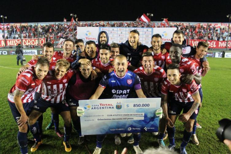 Unión dio la nota y comenzó la temporada con el pie derecho