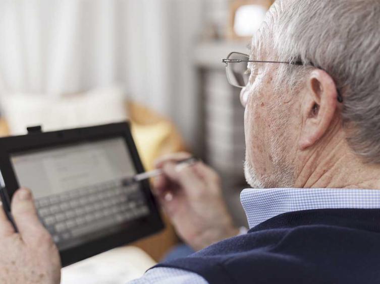 Entregarán tablets a jubilados y pensionados de Santa Fe