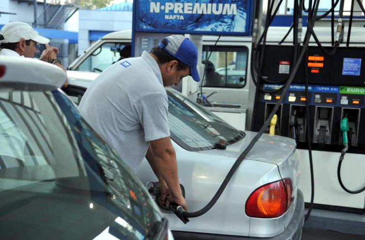 Desde 2018 se liberará el precio de los combustibles