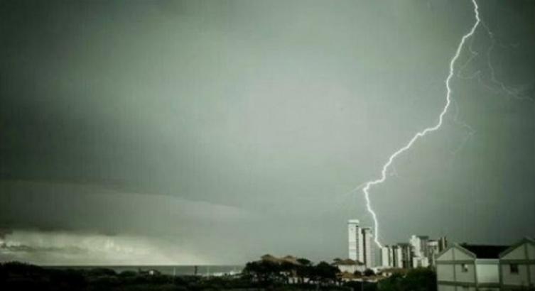 Alerta meteorológico por lluvias y tormentas fuertes para la ciudad de Santa Fe