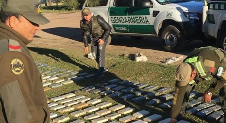 Serían 800 kilos de cocaína los secuestrados 