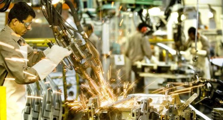 La industria subió 5,9% en julio (tercer avance al hilo)