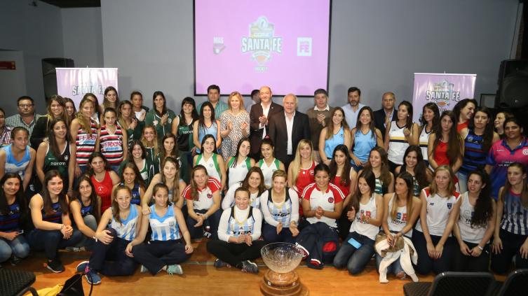 Lifschitz presentó la Copa Santa Fe de Hockey Femenino