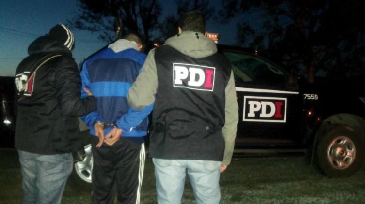 Detienen a un prófugo por un crimen 