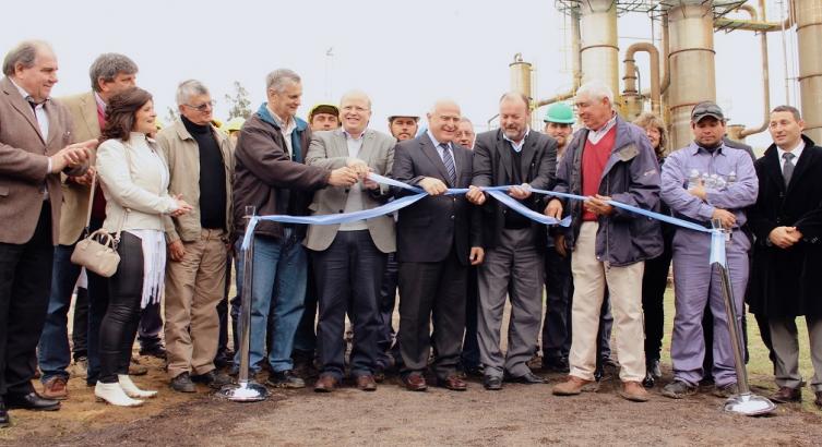 Lifschitz presidió la inauguración de una destilería en Villa Ocampo