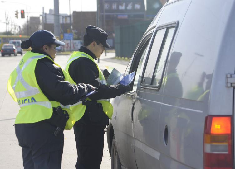 Controles viales podrán detectar conductores inhabilitados