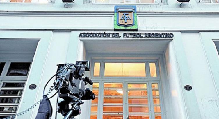 AFA EXPLICÓ EL NUEVO SISTEMA DE LICENCIAS