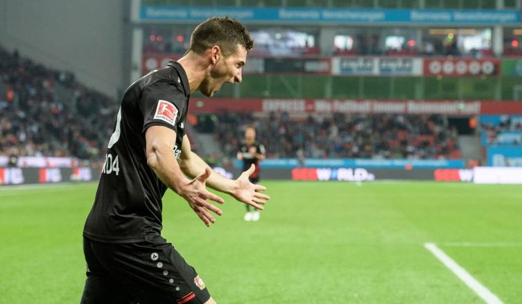 ALARIO DEBUTÓ CON UN GOL Y UNA ASISTENCIA CON EL BAYER LEVERKUSEN