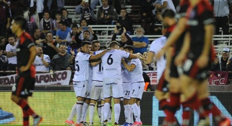 NEWELLS CAYÓ POR LA MÍNIMA DIFERENCIA ANTE LANÚS