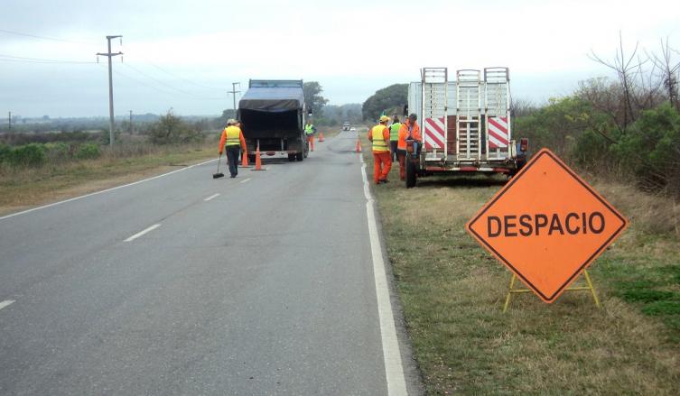 Repavimentación de la Ruta 6, entre San Carlos Sur y Ruta Nacional Nº 19